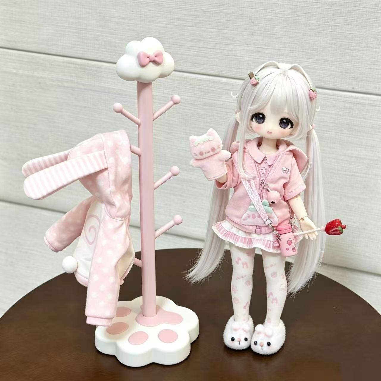 Korean Lifestyle & Kids Boutique - Kawaii InsCat Pfotenständer, koreanischer Kleiderständer, Puppen-Mini-Kleiderschrank,